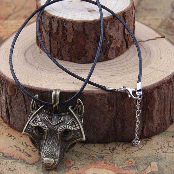 Collier Viking Loup Fenrir en argent