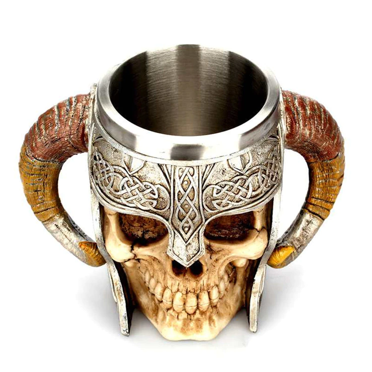 Tasse tete de mort viking vue du dessus