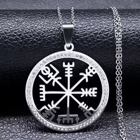 Collier Viking Vegvisir